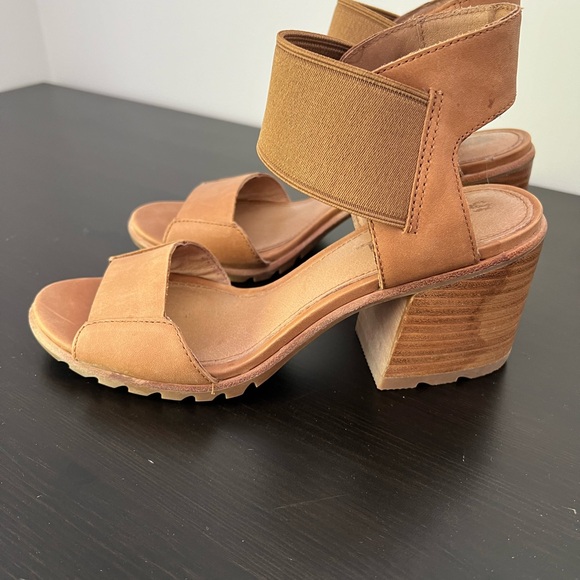Sorel Nadia Sandals Tan Leather Heels - Picture 3 of 3